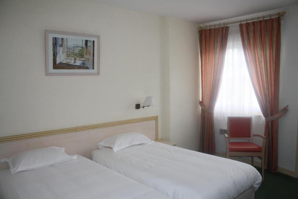 Le Charollais Motel Restaurant Contact-Hotel Vitry-en-Charollais Quarto foto