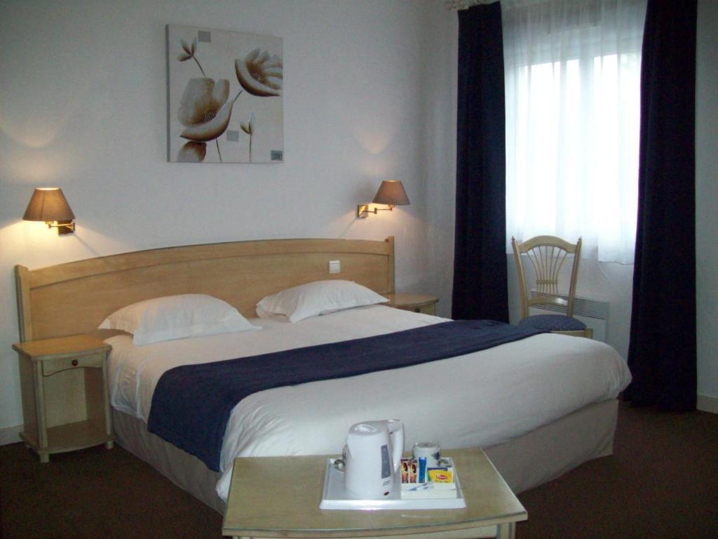 Le Charollais Motel Restaurant Contact-Hotel Vitry-en-Charollais Quarto foto
